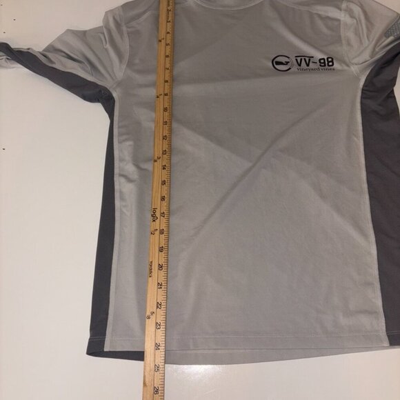 Vineyard Vines Adult Sun Shirt Rash Guard size XS Gray Silver Long Sleeve - Picture 7 of 7